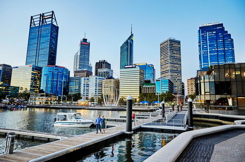 A Day In Perth - QLD Tourism 0