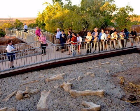 Australian Age Of Dinosaurs - QLD Tourism 0