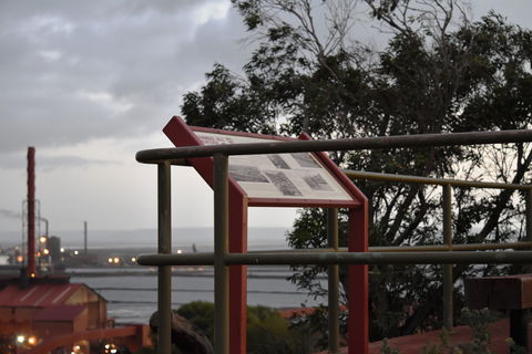 Hummock Hill Lookout - Queensland Tourism 0