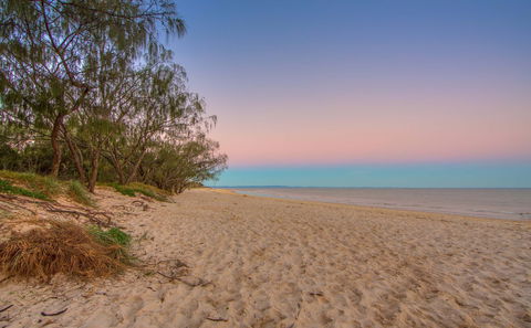 Red Beach - QLD Tourism 2