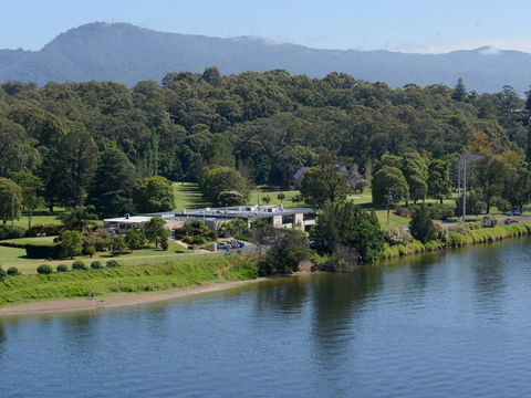 The Grotto Walk - North Nowra - QLD Tourism 0