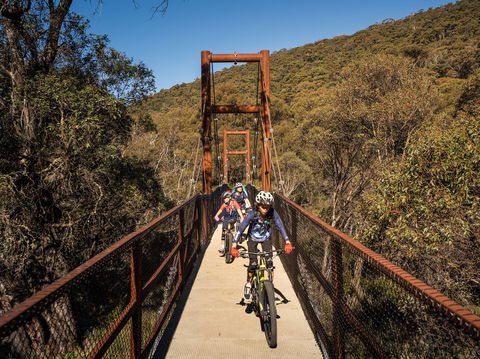 Thredbo Valley Track - Queensland Tourism 1