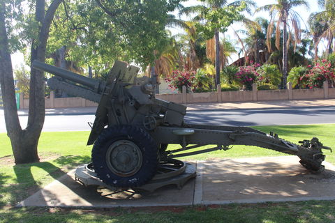 War Gun Trophy - Queensland Tourism 1