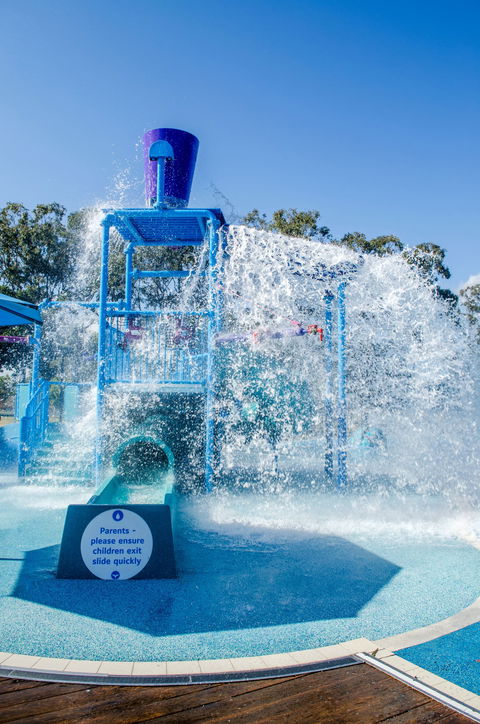 Wetside Water Park - Queensland Tourism 2