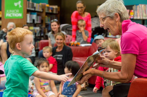 Wodonga Library - Queensland Tourism 1