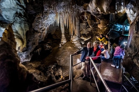 Jenolan Caves: Imperial Cave Tour - QLD Tourism 3