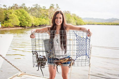 Catch A Crab Tour With Optional Seafood Lunch - Queensland Tourism 0