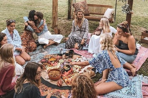 A Picnic In Byron Bay - QLD Tourism 4