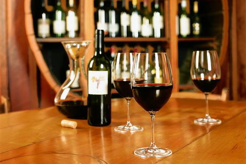 Hunter Valley Wine School - Queensland Tourism 0