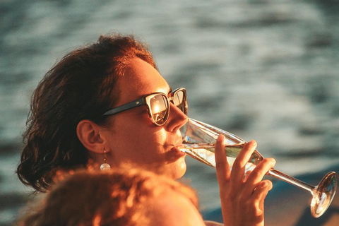 Sunset River Cruise Near Byron Bay - Queensland Tourism 4