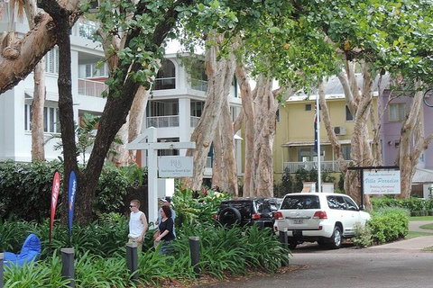 Airport Transfer - Palm Cove, Kewarra Beach & Trinity Beach To Cairns Airport - QLD Tourism 6