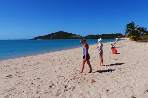 Small-Group Queensland Full-Day Sail Retreat Experience - QLD Tourism 7