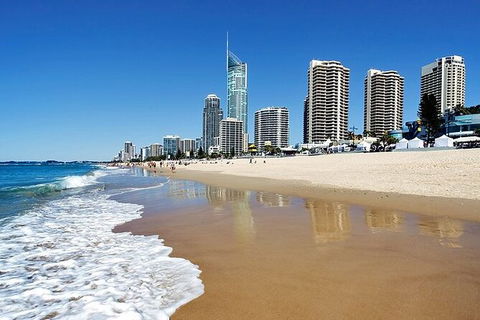 Gold Coast Airport Transfers : Airport OOL To Gold Coast City In Luxury Car - Queensland Tourism 6