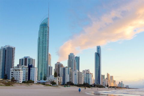 Gold Coast Airport Transfers : Airport OOL To Gold Coast City In Luxury Car - Queensland Tourism 3