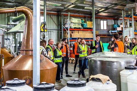 Tasmanian Whisky Distillery Tour - QLD Tourism 9