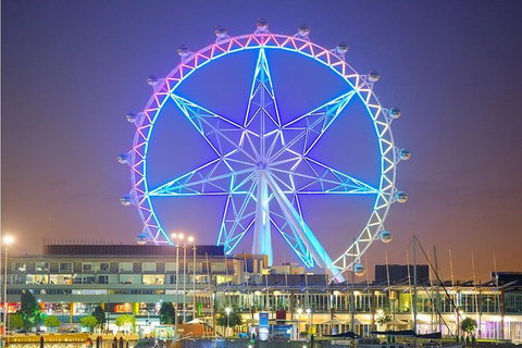 Melbourne Star - Sights, Lights & Delights - QLD Tourism 3