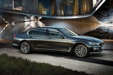 BMW Car Melbourne Airport To CBD - QLD Tourism 0