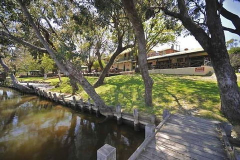 Cruise + A Winery Or Brewery Scenic Tour - QLD Tourism 6