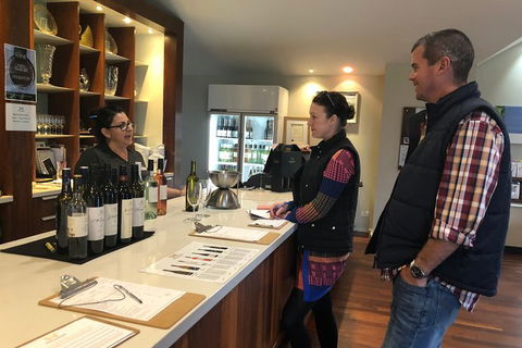 A Taste Of The Swan Valley - QLD Tourism 0