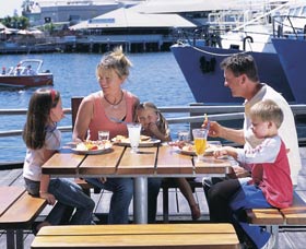 Fremantle Fishing Boat Harbour - Queensland Tourism 0