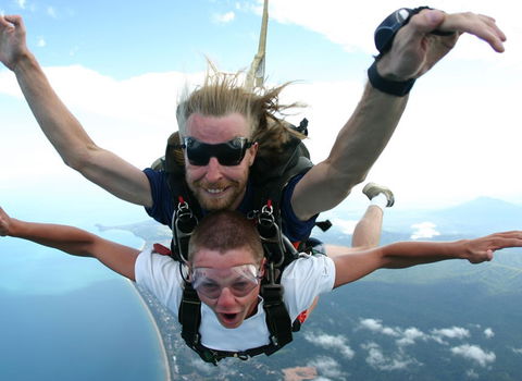 Jump The Beach Cairns - Queensland Tourism 0