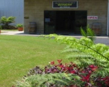 Murdering Point Winery - Queensland Tourism 1