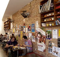 Las Chicas - Queensland Tourism