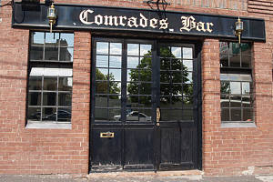 Comrades Bar - QLD Tourism 0