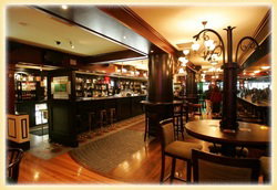 Waxy's Irish Pub - QLD Tourism 0