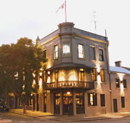 Australian Youth Hotel - QLD Tourism