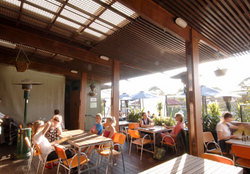Northcote Social Club Hotel - QLD Tourism 3