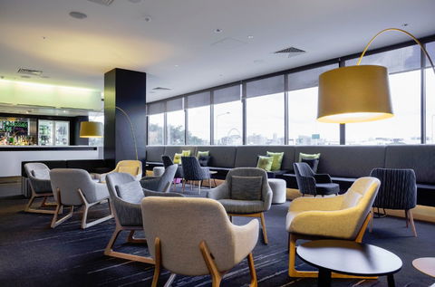 MRepublic Restaurant, Bar And Lounge - Queensland Tourism 8