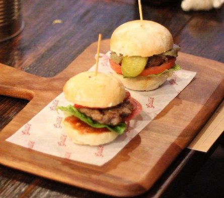 Grill'd (Healthy Burgers) - Queensland Tourism 3