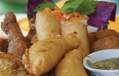 Warunee Thai Restaurant - QLD Tourism 3