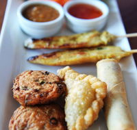 Mons Ban Sabai Thai Restaurant - Queensland Tourism