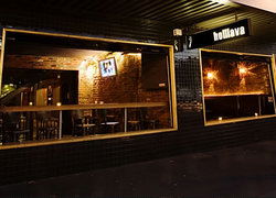 Holliava - QLD Tourism 0