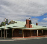 Huntington Tavern - QLD Tourism