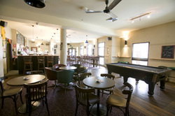 3 Weeds - QLD Tourism 1