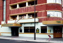 Knickerbocker Hotel - QLD Tourism 1