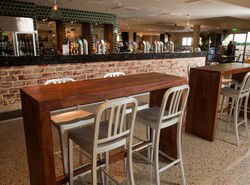 The Village Bar - Queensland Tourism 1