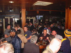 Paddy Maguire's Pub - Queensland Tourism 3