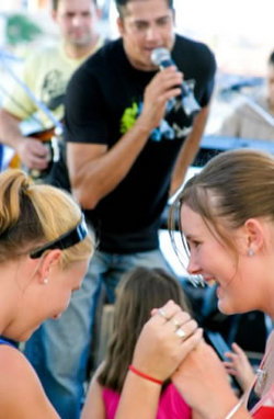 The Boat - Queensland Tourism 2