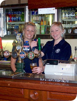 The Woodport Inn - Queensland Tourism 3