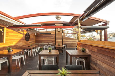 The Fox Hotel - Queensland Tourism 5