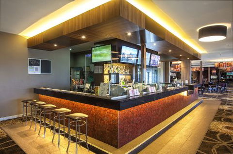 Boatshed Restaurant - Queensland Tourism 0