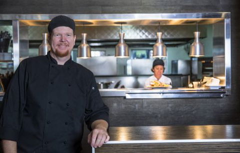 Boatshed Restaurant - Queensland Tourism 3