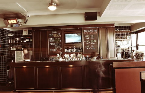 Edgar's Inn - QLD Tourism 1