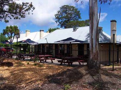 Lyneham ACT QLD Tourism