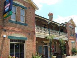 Aberdeen Hotel - QLD Tourism 0