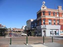 Robin Hood Hotel - Queensland Tourism 0